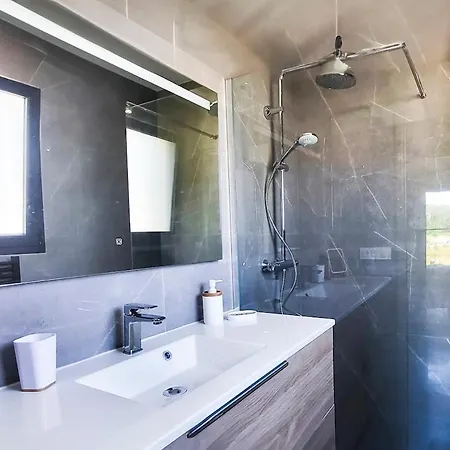 Maison Avec Piscine Villa Laudun